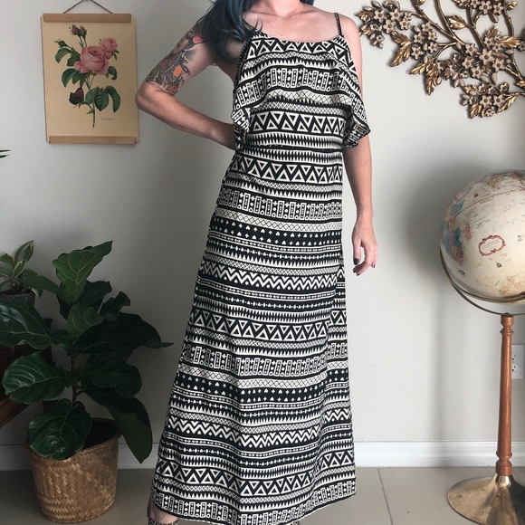 Boutique Dresses & Skirts - Ruffle Top Summer Maxi Dress